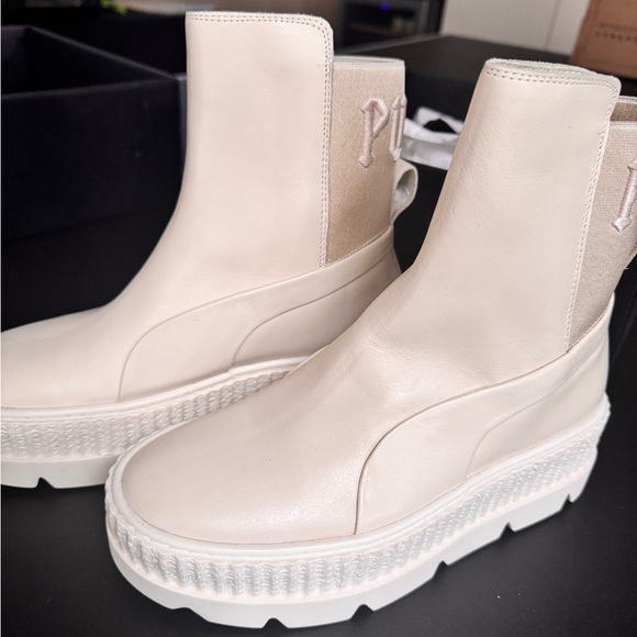 NIB - PUMA x FENTY Chelsea Sneaker Boots in Vanilla Ice - Picture 13 of 14